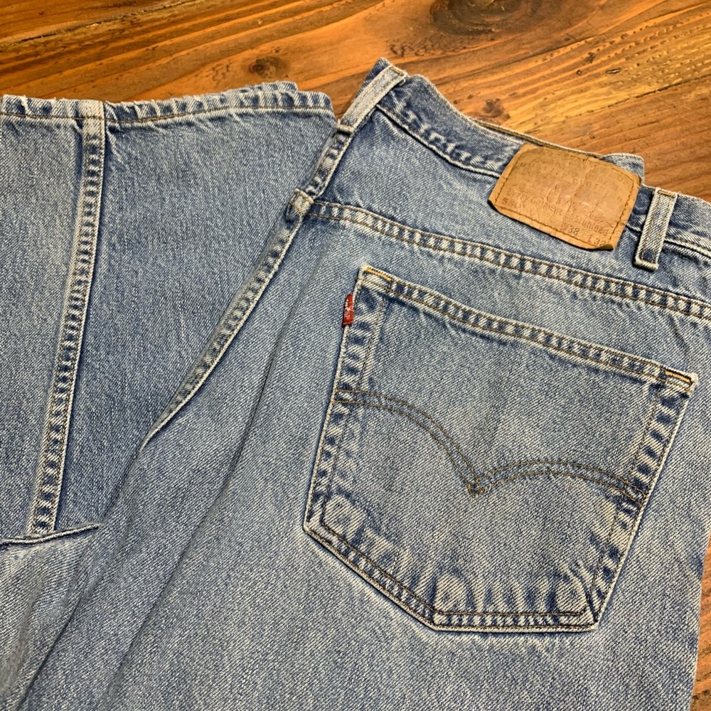 Men’s Levi 550 jeans 38x32 relaxed fit